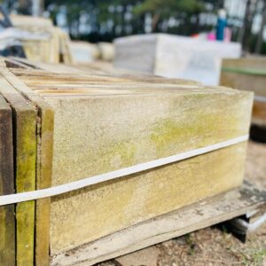 Lote x10 m2 de piedra 57x27 cm