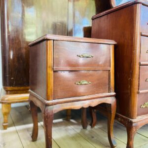 Juego de dormitorio desarmado: ropero, cómoda 4 cajones, mesas de luz , espejo y cama 2 plazas desarmada