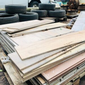 Lote x10 m2 de cerámicas y porcelanatos