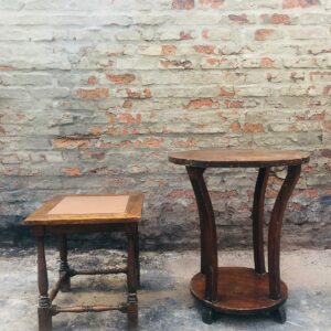 Lote x2 mesas de madera