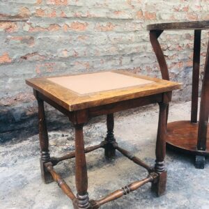 Lote x2 mesas de madera