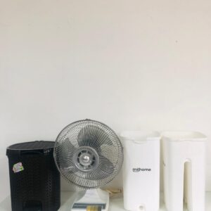 Lote x4 artículos: ventilador 110v + 3 papeleras (con detalles)