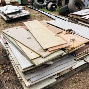 Lote x15 m2 de cerámicas varias + otros