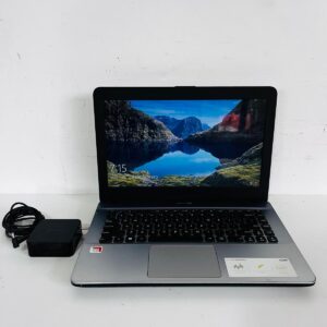 Notebook ASUS, con cargador