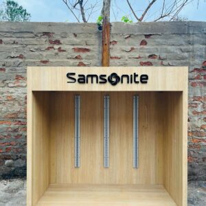 Exhibidor SAMSONITE en MDF