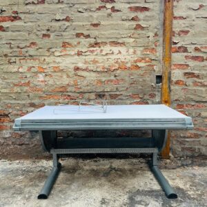 Mesa de dibujo altura ajustable, base en hierro