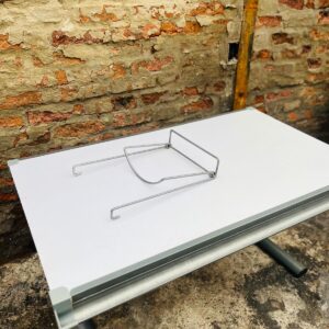 Mesa de dibujo altura ajustable, base en hierro