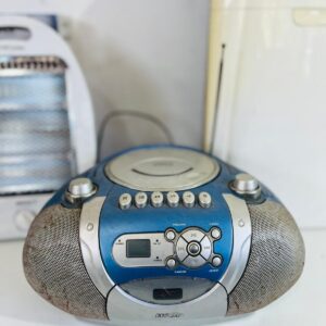 Lote x3 electrodomésticos: radio, deshumificador y estufa alógena