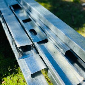 Lote x21 perfiles galvanizados: 2,76 x 0,09m a 4,80 x 0,09m