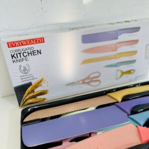 Set de cuchillos, 6 unidades: cuchillos, tijera y pela papas (chicos)