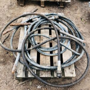 Pallet con mangueras para vibrador de hormigón