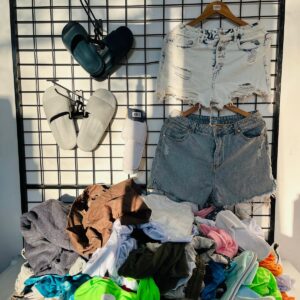 Lote x100 prendas: pantalones, remeras, shorts, pantuflas, chanclas y otros