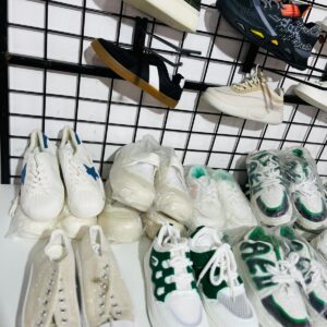 Lote x25 pares de calzados : talles del 36 al 41