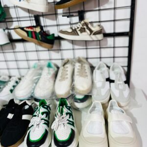 Lote x25 pares de calzados : talles del 36 al 44