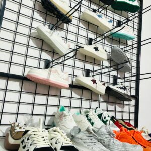 Lote x25 pares de calzados : talles del 35 al 42