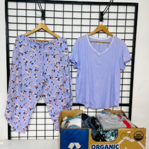 Lote x26 prendas: 18 set de pijamas y 8 remeras M al XXL