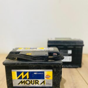 Lote x2 baterías para auto: Moura y Heliar