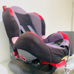 Lote x3 artículos: silla de bebé, monitor de pc NOC, radio antigua