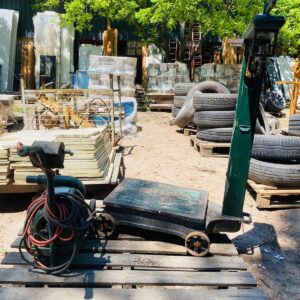 Balanza de pie + bomba de agua