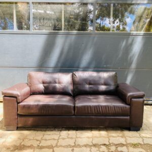 Sillón en cuerina 2 cuerpos, marrón