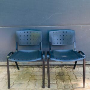 Lote x2 sillas de pvc, color negro
