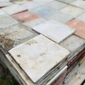 Lote x19 mt2 cerámicas en hormigón