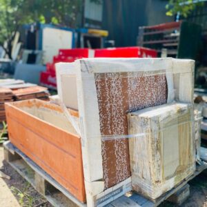 Lote x13 mt2 de cerámicas varias + maceta en hormigón