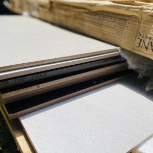 Lote x12 mt2 de cerámica + 3 mt2 de vinílico