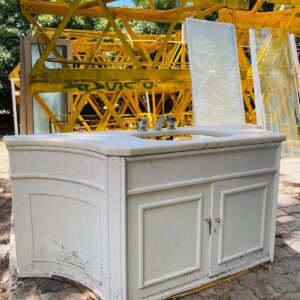 Mesada en mármol + bajo mesada (para baño)