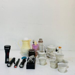 Lote x21 art: juego de te, linternas, termo y otros