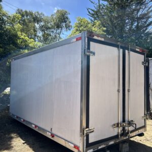 Furgón térmico con equipo de frio