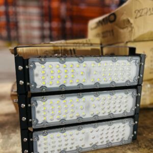 Lote x5 proyector led deportivo 150W OMIO