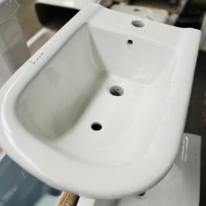Lote x6 u: inodoro, bidet, cisterna mochila y otros
