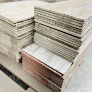 Lote x19 m2 de cerámicas y porcelanatos