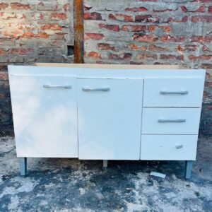 Mueble bajo mesada 3 cajones 2 puertas, color blanco