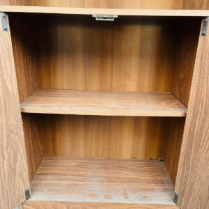 Mueble 2 puertas 2 estantes