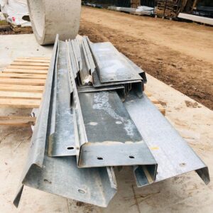 Lote x22 plegados de chapa galvanizados ,47x0,24x0,09 m – 75x24x9 cm