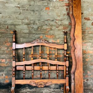 Cama de 1 plaza en madera, sin parrilla