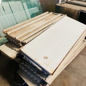 Lote x32 estantes de góndola en metal, color blanco