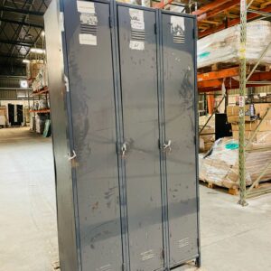 Locker metálico 3 puertas (61)