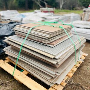 Lote x24 m2 de cerámicas y porcelanatos varios