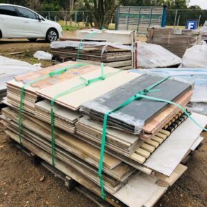 Lote x27,5 m2 de cerámicas y porcelanatos varios