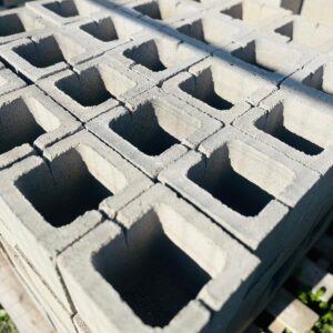 Lote x82 bloques varios 40x20x20 cm - 20x20x20 cm