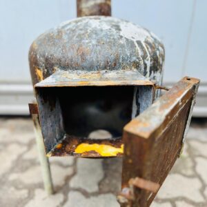 Estufa rustica en hierro 58 cm A - 38 cm D