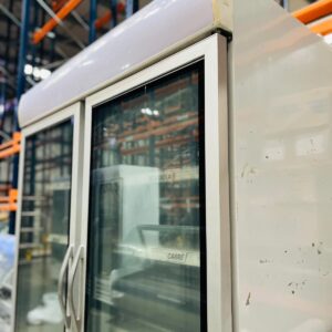 Vitrina de congelados 2 puertas con estantes