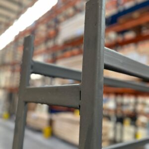 Estanteria en hierro