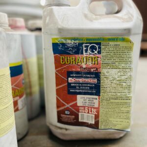 Lote x13: cola vinílica 10kg, curador 5L y curadores de 1L
