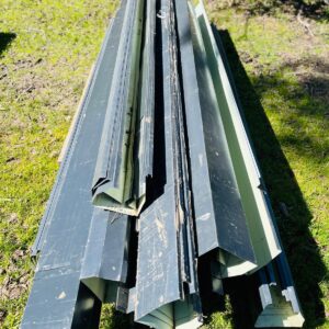 Lote x60 u: plegados, zinguerias y otros