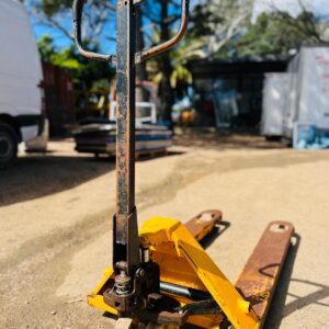 Paletera hasta 2500 kg