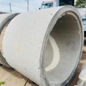 Gran aro de hormigón, con detalle D1,45 m x 1,00 m